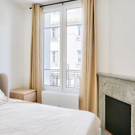 2 Pieces I 8 Min A Pied De La Defense Apartment Courbevoie