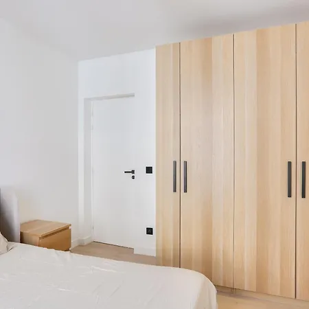 Apartment 2 Pieces I 8 Min A Pied De La Defense Courbevoie